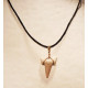 collier dent de requin fossile