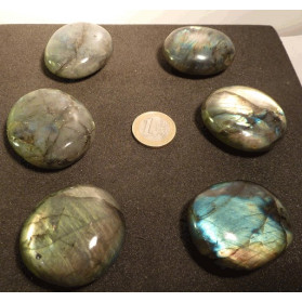 Galet de Labradorite