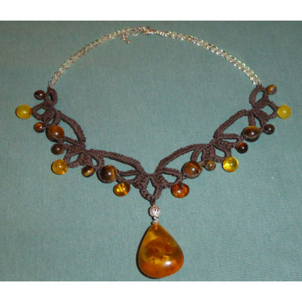 Gemstone Amber Tiger Eye Coton Choker, Tatting Necklace, Confortable, Creation LE SAULE REVEUR