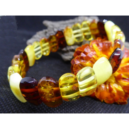 Baltic Amber bracelet with different tones