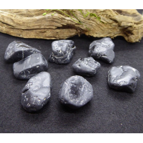 Black Spinel Tumbled Stone