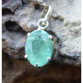 Oval Green Emerald Silver Pendant