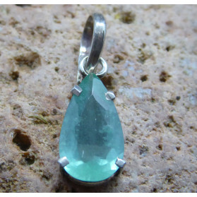 Pendentif Goutte en Apatite Facettée