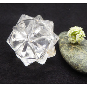 Grand Icosaedre étoilé en Cristal de Roche