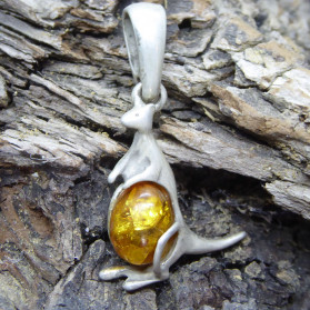 Kangaroo Amber Pendant