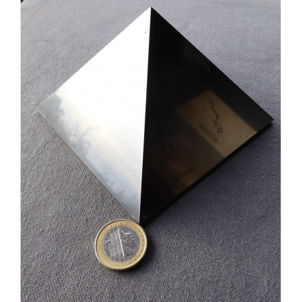 pyramide shungite