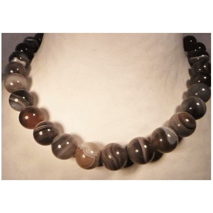 collier en agate du botswana